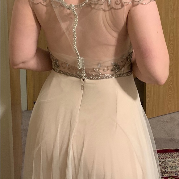 Willowby by Watters Beaded Wedding Dress - Perfect for Spring! - Picture 12 of 14